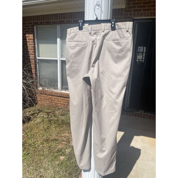 Greg Norman Pants Mens 36x32 Beige Tapred Leg Flat Front Performance Chino - Picture 5 of 10